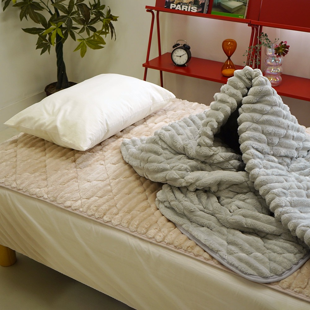 ふわとろ フランネルファー あったか敷パッド 使用イメージ